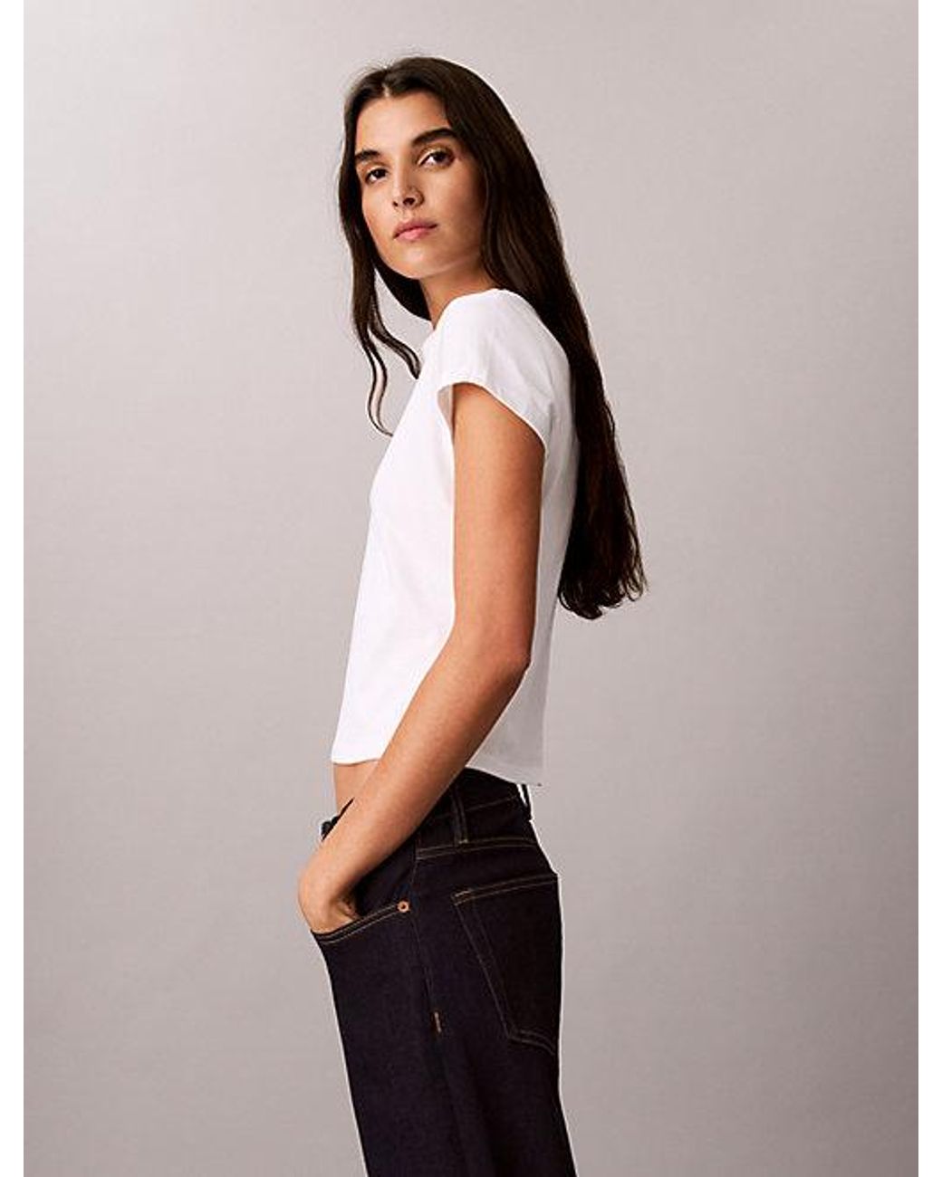 Calvin Klein White Jeans Monologo Baby Tee