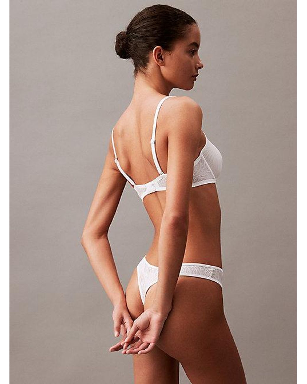 Calvin Klein White Thong Perfectly Fit Ultra Light
