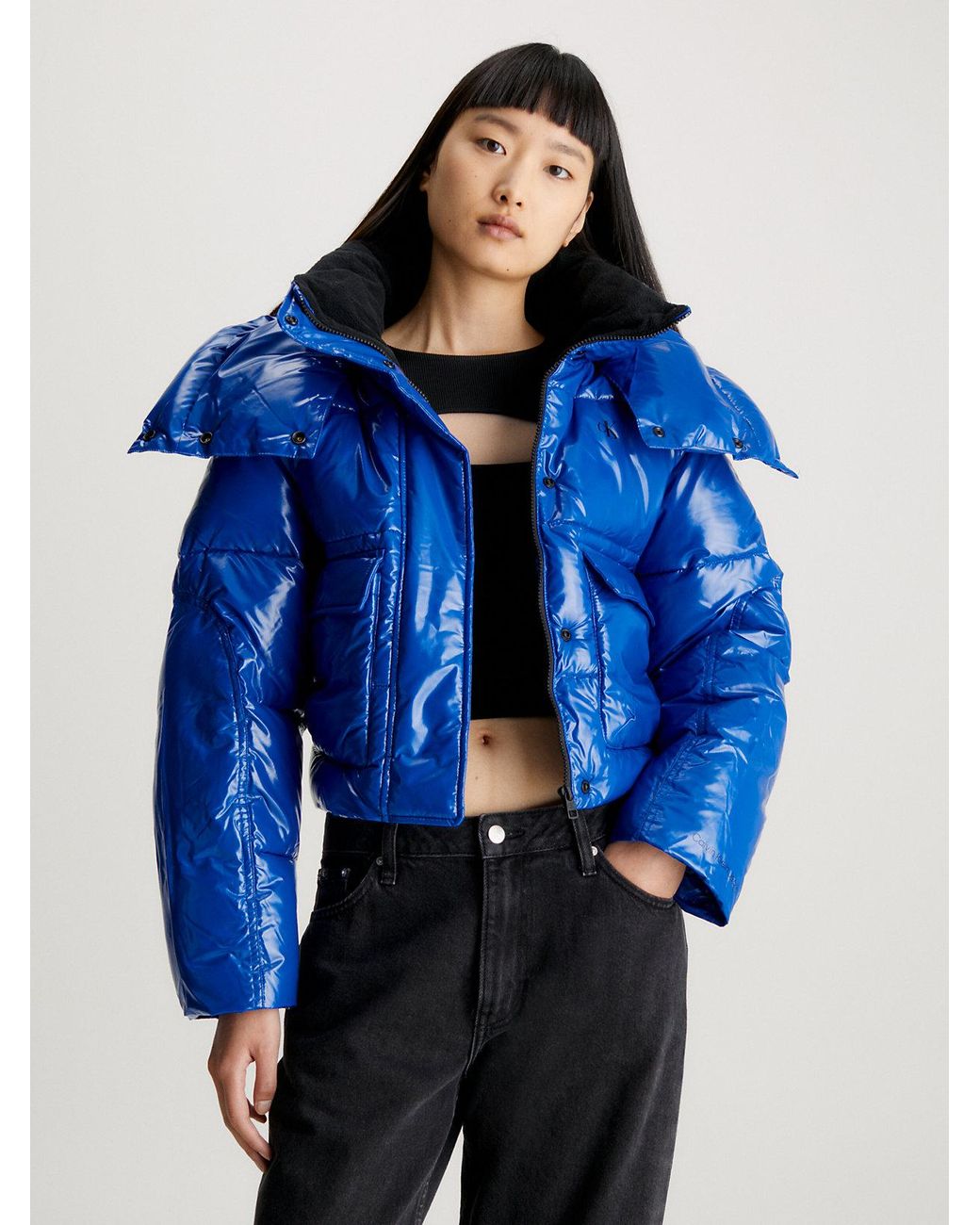 Calvin Klein Cropped High Shine Puffer Jacket in Blue | Lyst UK