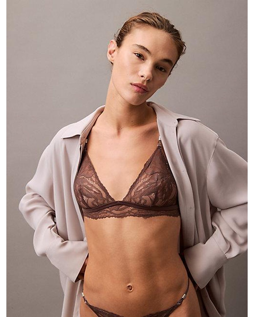 Sujetador de triángulo de encaje Calvin Klein de color Marrón Lyst