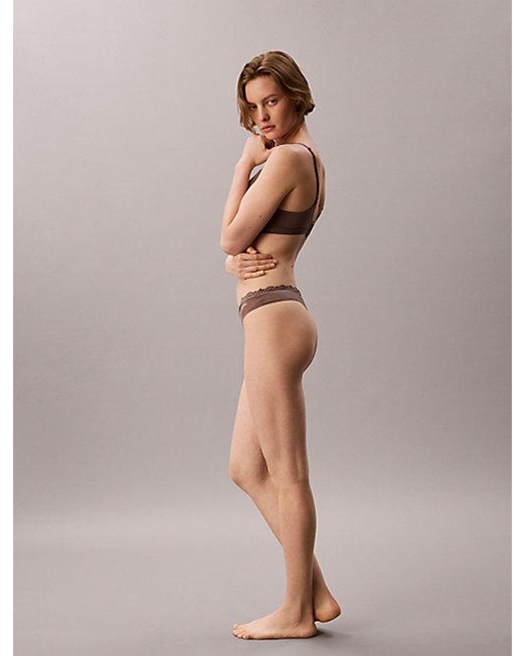 Calvin Klein Natural Low Rise Thong Microfibre Stretch With Lace