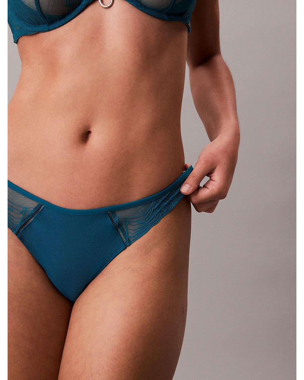 String Calvin Klein en coloris Multicolor