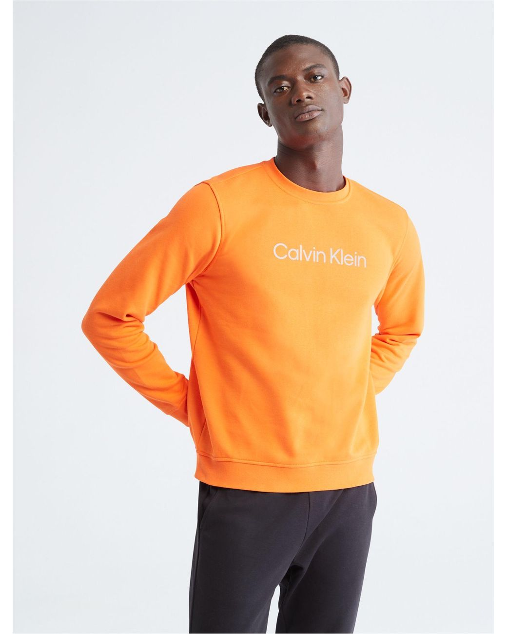 Men Orange Calvin in Pullover for | Lyst Klein Sweatshirt Performance Logo