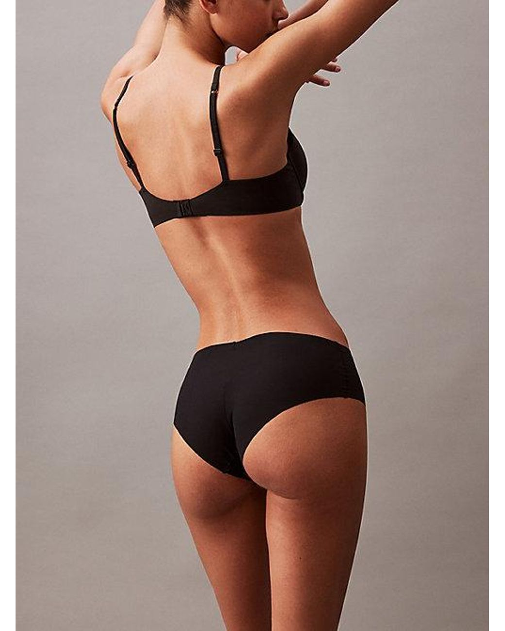 Calvin Klein Black Invisible
