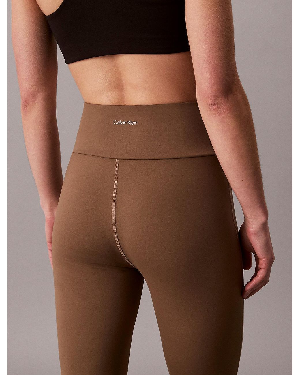 Legging Da Palestra A Zampa A Vita Alta Ad Asciugatura Rapida di Calvin Klein in Brown
