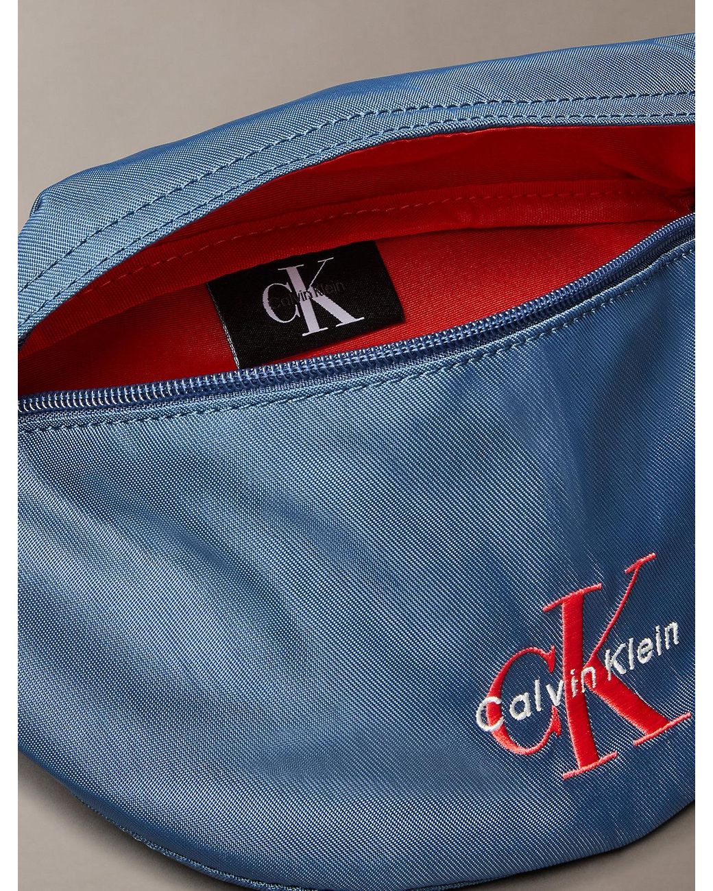 Marsupio Con Signature Logo di Calvin Klein in Blue da Uomo