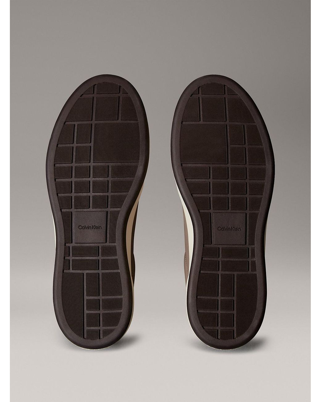 Premier Calvin Klein en coloris Gray
