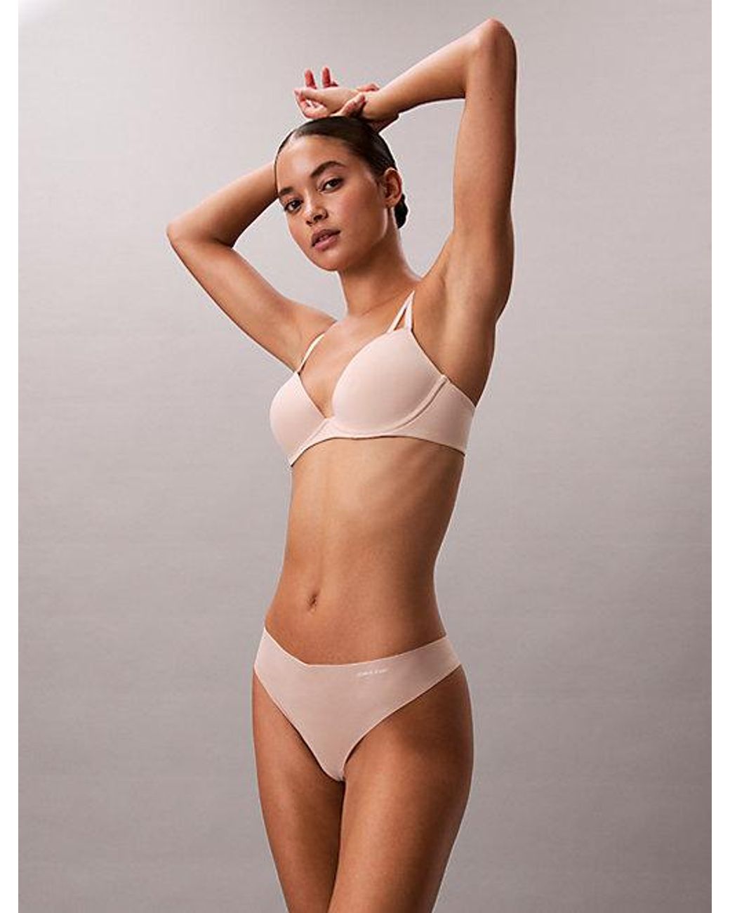 Calvin Klein String Van Microgaren - Naadloos in het Natural