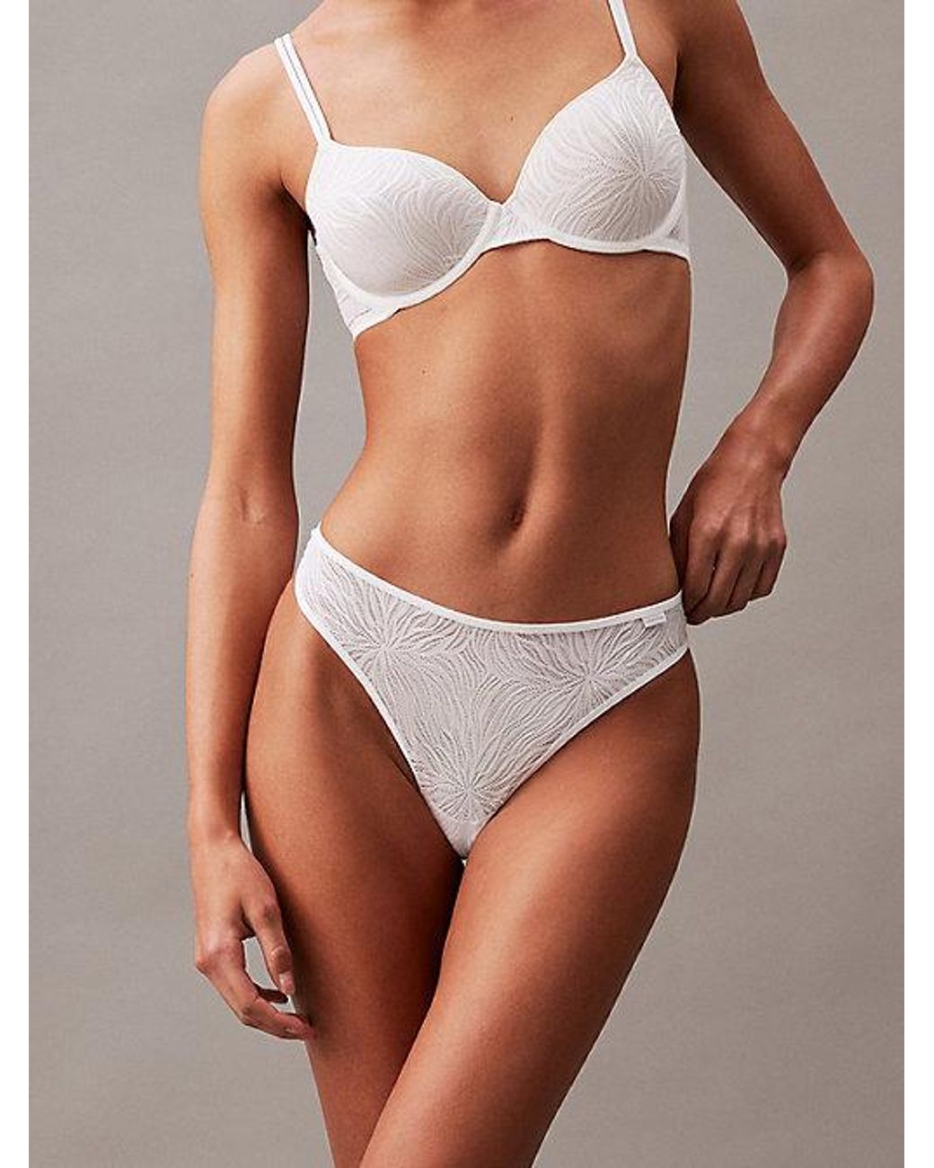Calvin Klein White Thong Perfectly Fit Ultra Light
