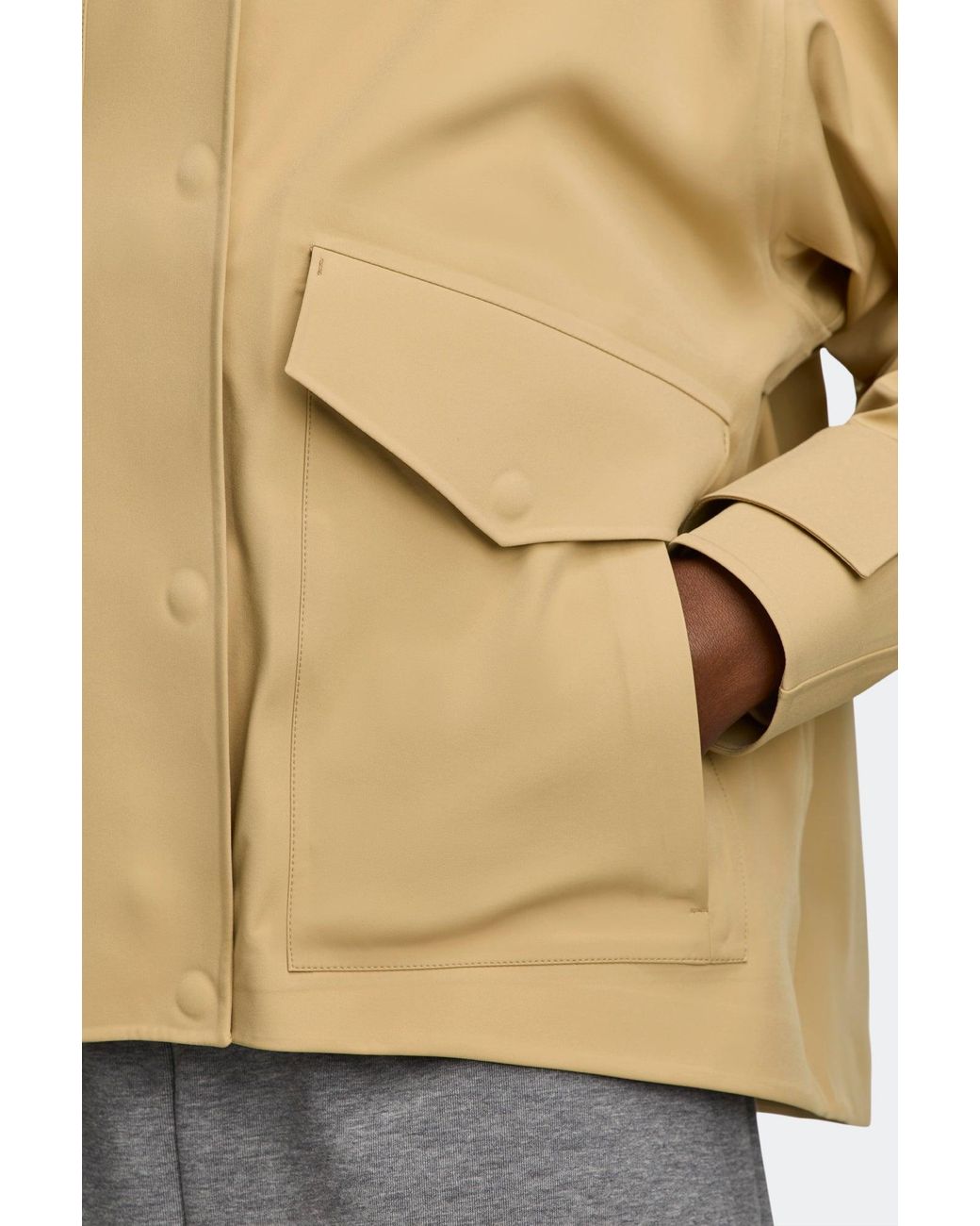 Canada Goose Natural Tofino Rain Jacket Disc