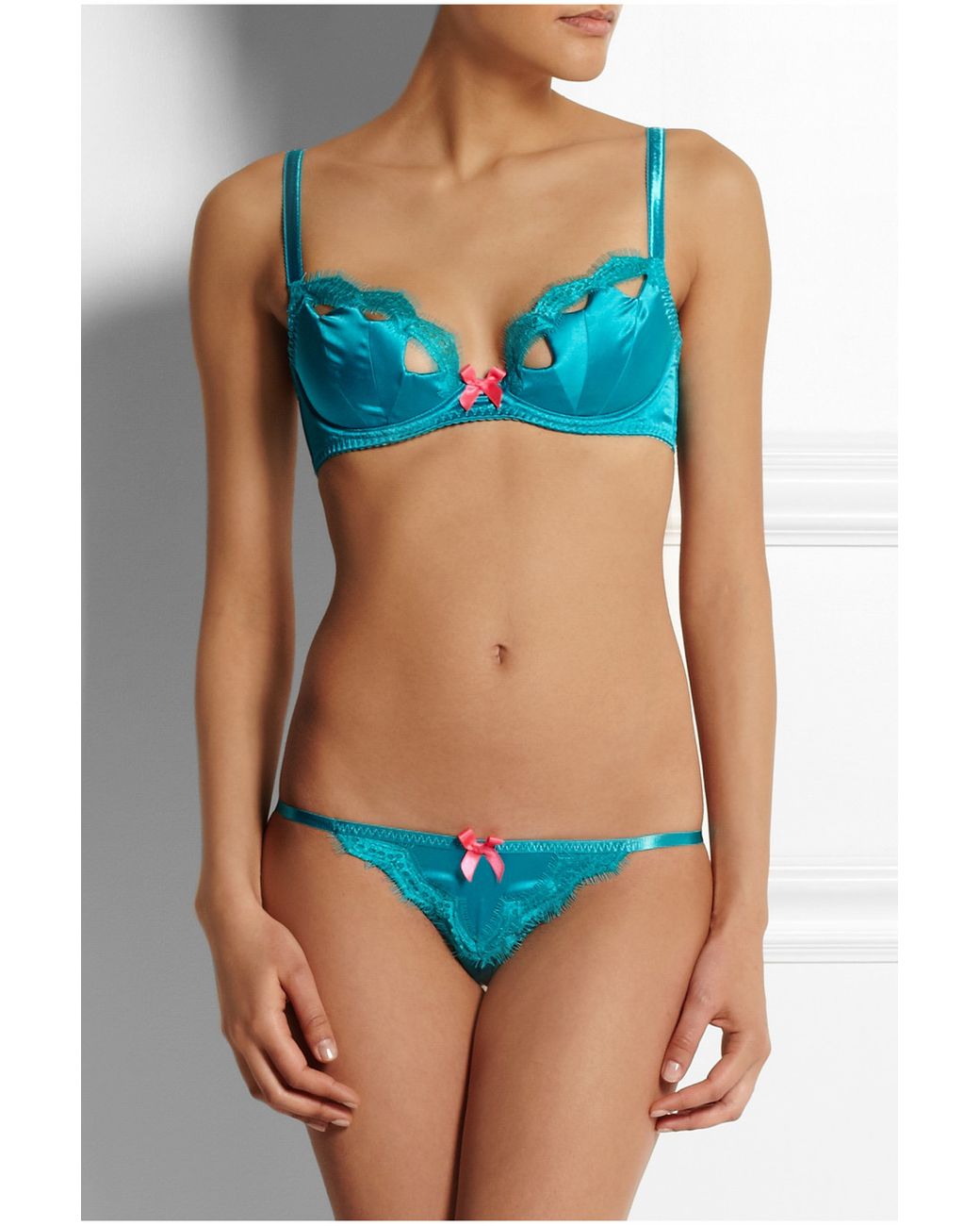 Agent Provocateur Lavelle Low-rise Stretch-silk Satin Thong in