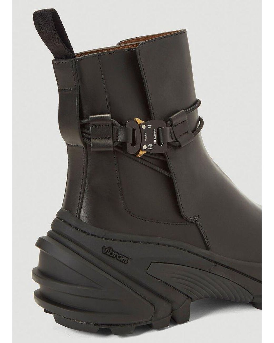 【どなたか】 求 Alyx Chelsea Boots Vibram Soleの通販 by ジェット｜ラクマ っていただ