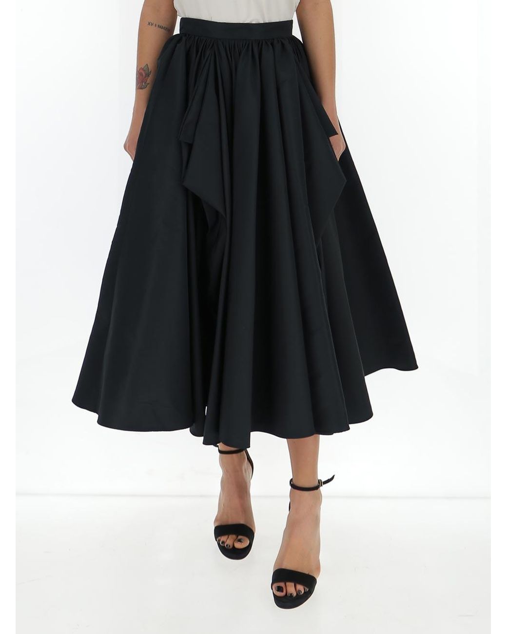 Alexander McQueen Pleated Flared Midi Skirt in Black | Lyst