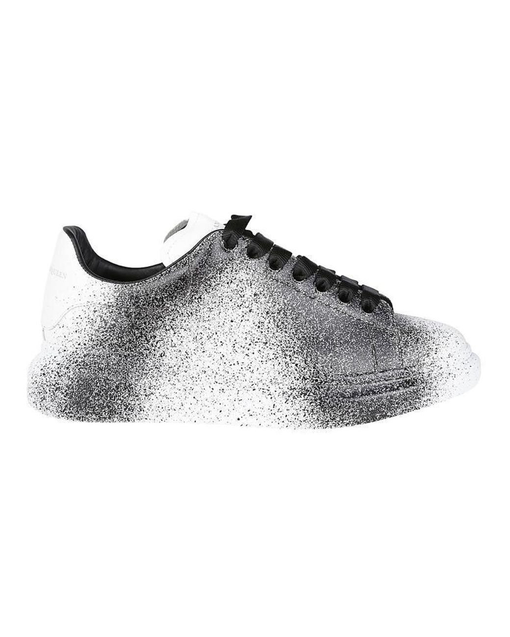 Alexander McQueen Spray Paint Sneakers in Black | Lyst