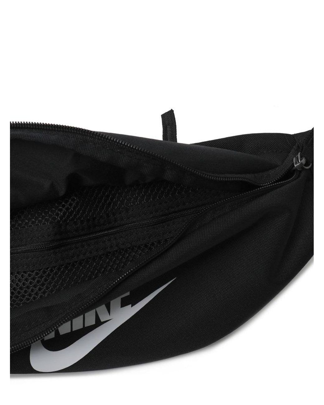 Nike Heritage Logo Printed Zipped Belt Bag in Black for Men | Lyst