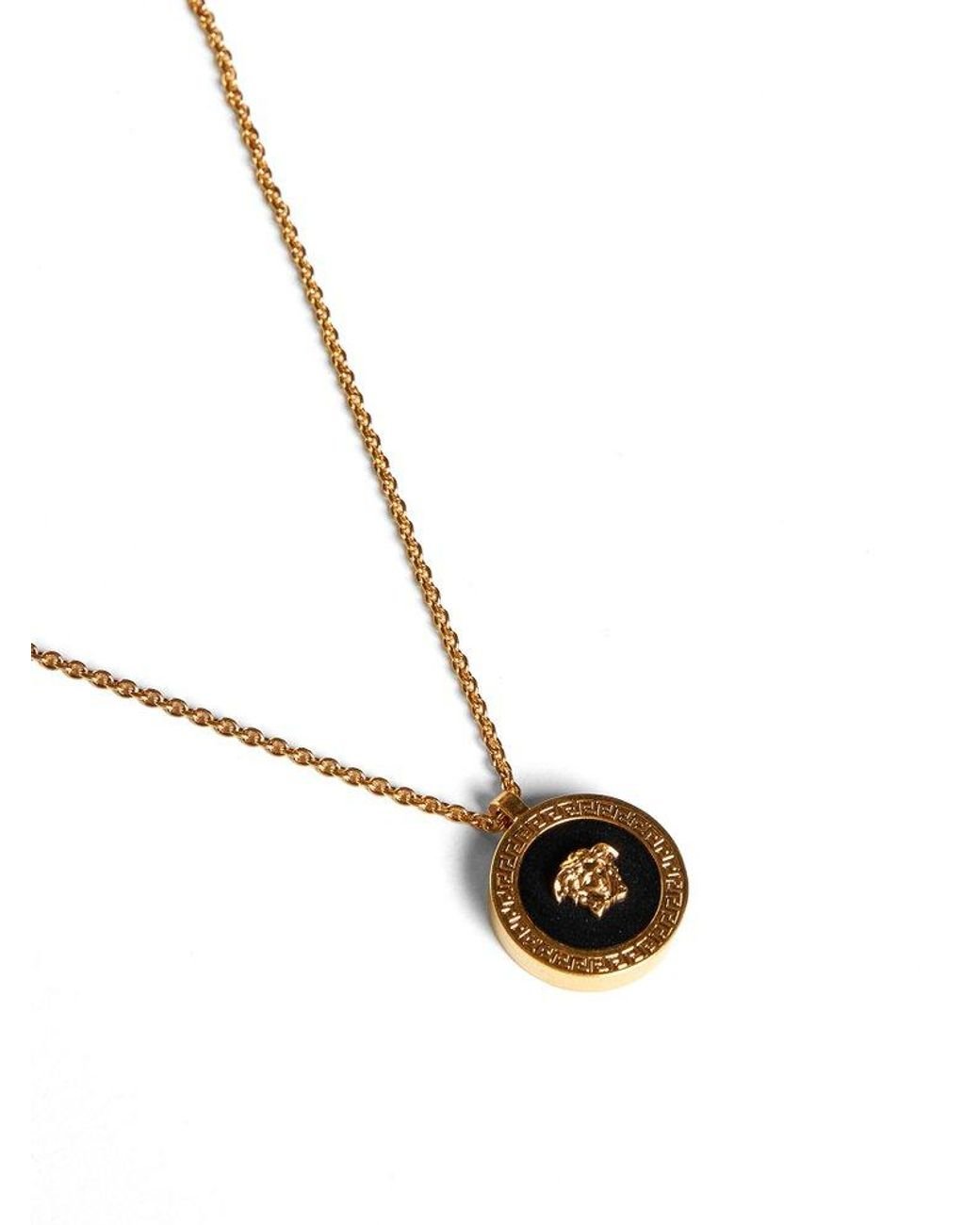 Resin medusa shop chain necklace