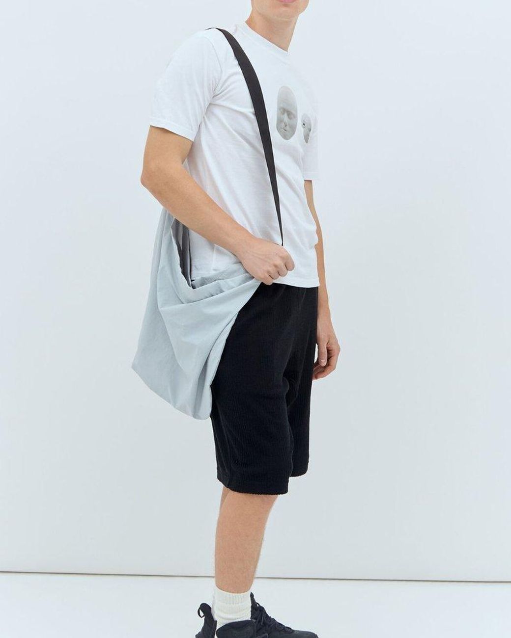 【AFFXWRKS】G-HOOK BAG (MINEARAL GREY) AFFXWRKS G Hook Messenger Bag in White for Men | Lyst