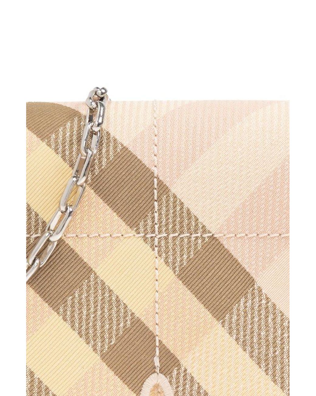 【関税＆送料込み】Burberry Clutches Burberry Snip Chain Clutch | Neutrals | FARFETCH