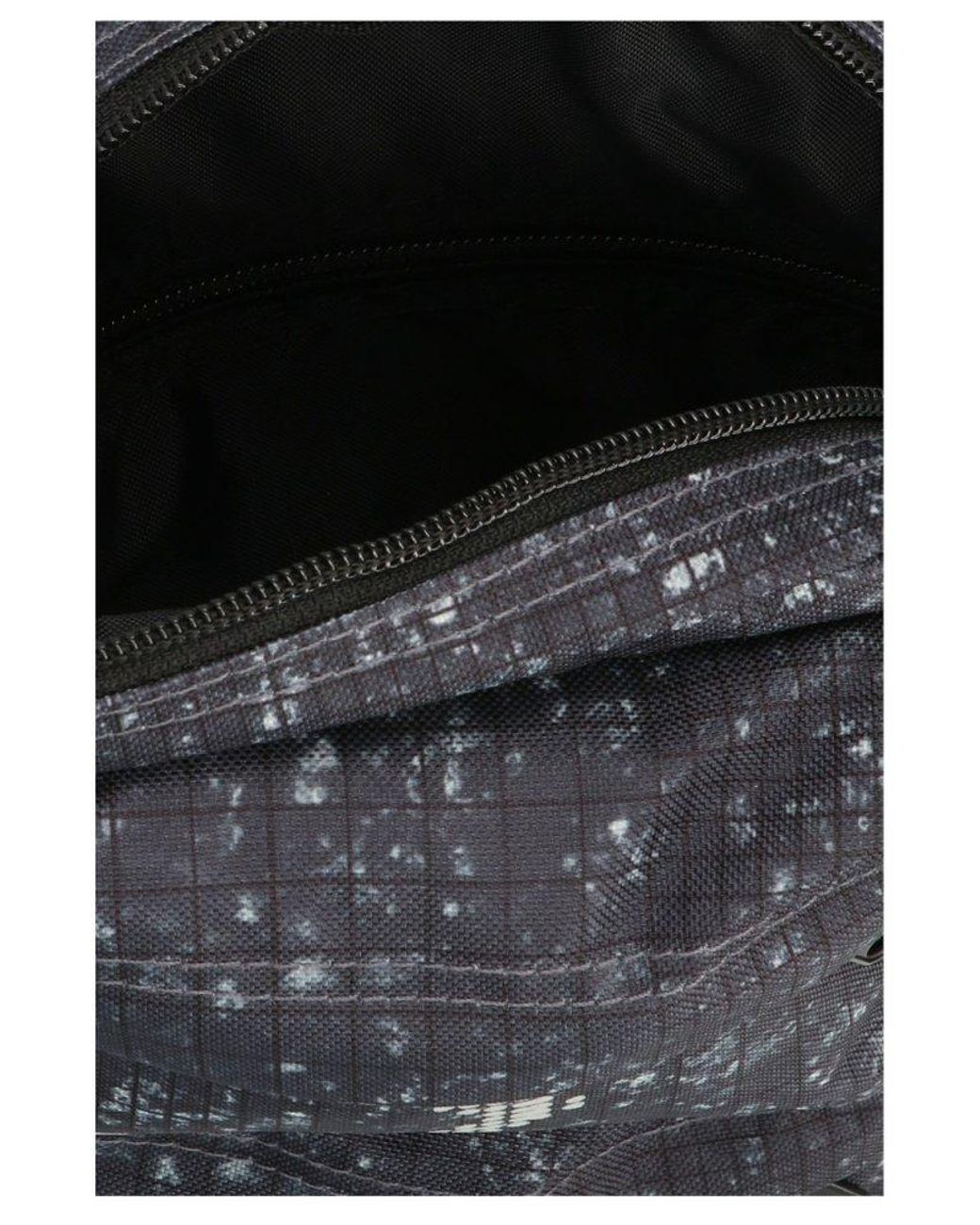 ondersteuning opgraven pak Eastpak X A-cold-wall* Logo Printed Zip-up Messenger Bag in Black | Lyst