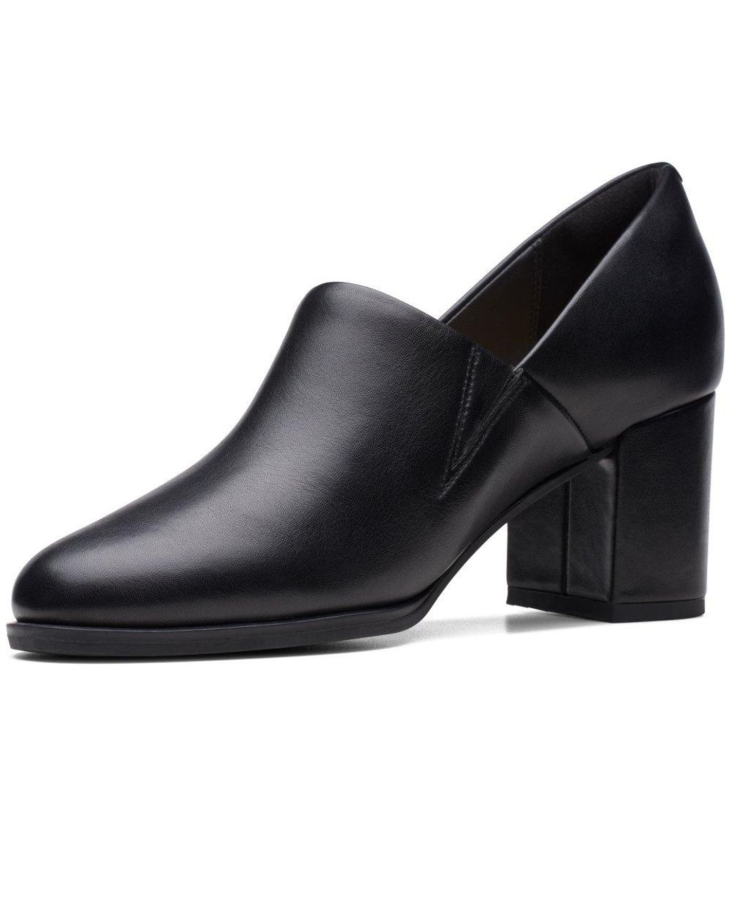 Clarks wide hot sale fit court shoes