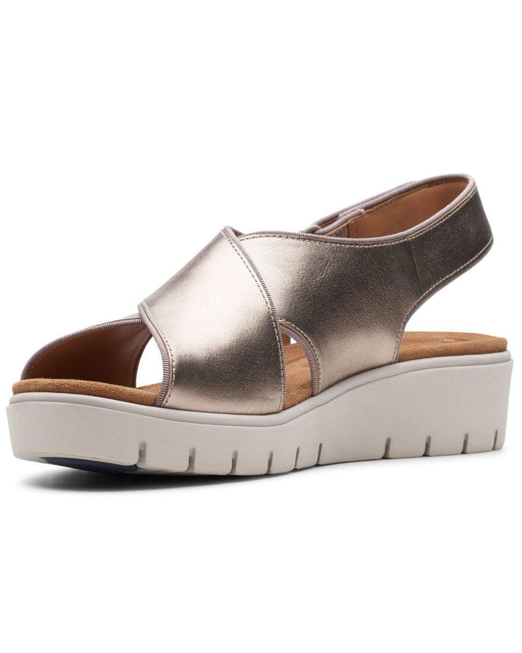 Clarks Un Karely Sun Flip Flops in Metallic | Lyst Canada