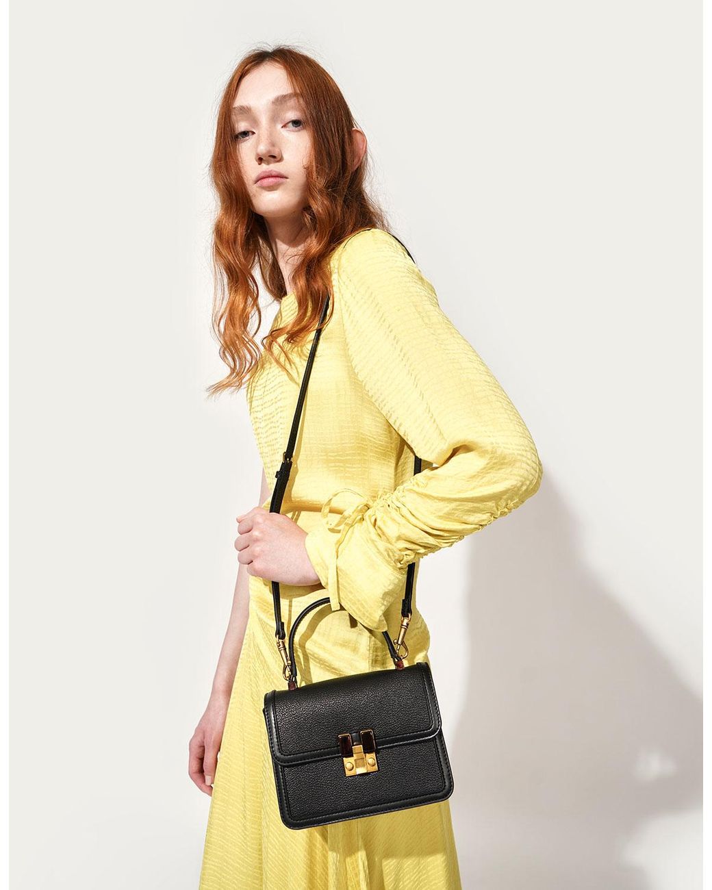 chunky chain strap