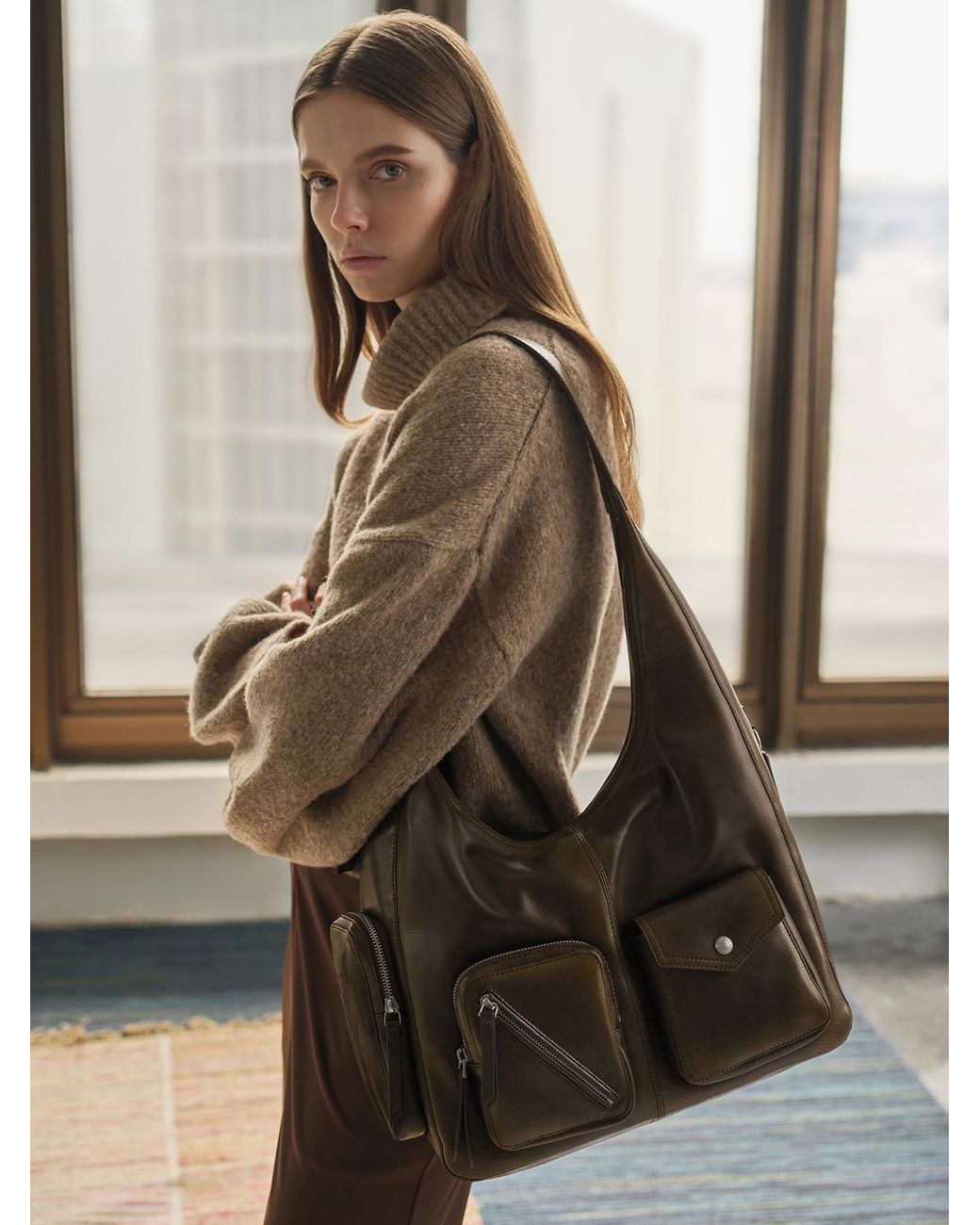 Charles & Keith Thora Multi-pocket Hobo Bag in White | Lyst