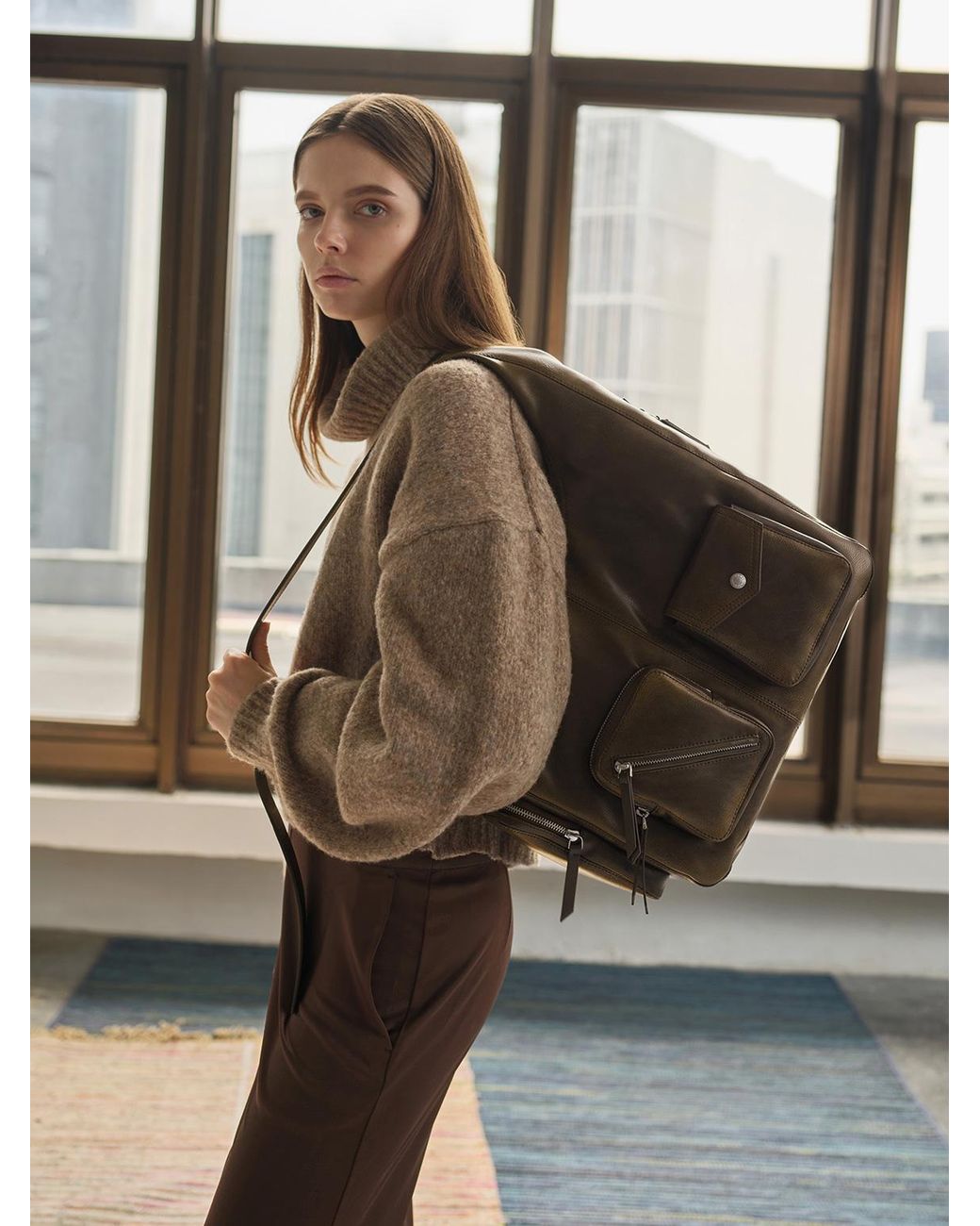 Charles & Keith Thora Multi-pocket Hobo Bag in White | Lyst