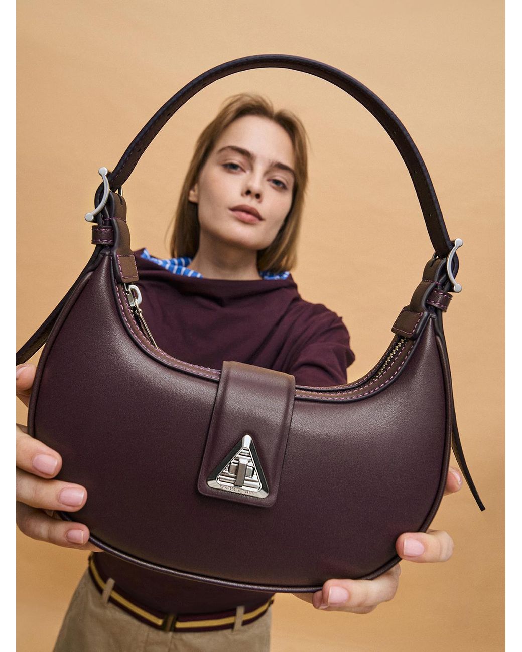 CHARLES&KEITH Trice llicAccent Belted ShoulderBag/送料込 Charles & Keith Trice Metallic Accent Belted Shoulder Bag | Lyst