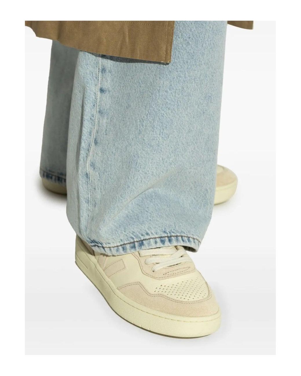 Veja Natural V-90 Sneakers