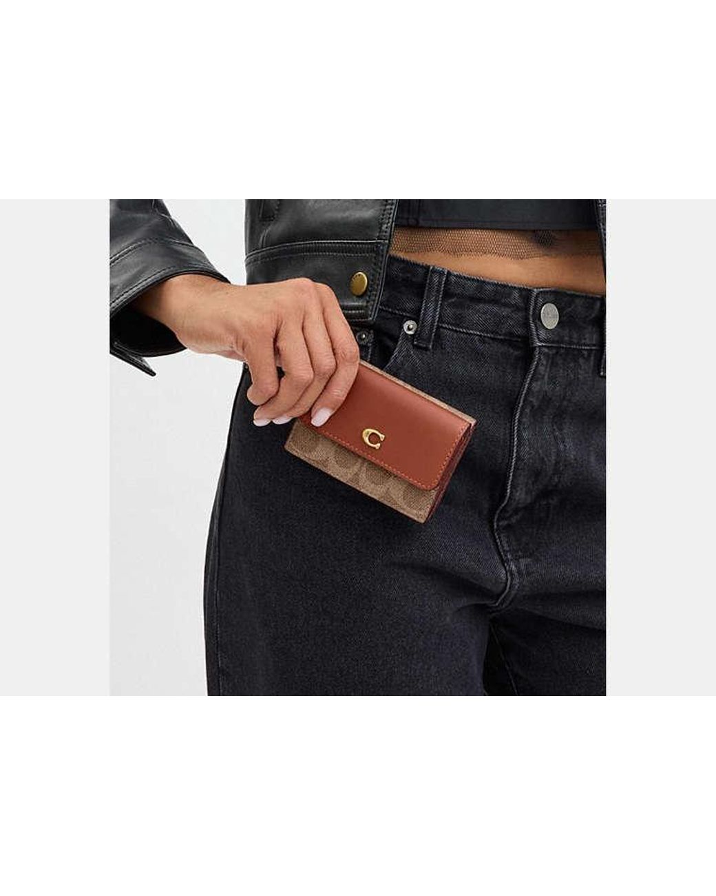 COACH White Essential Mini Trifold Wallet