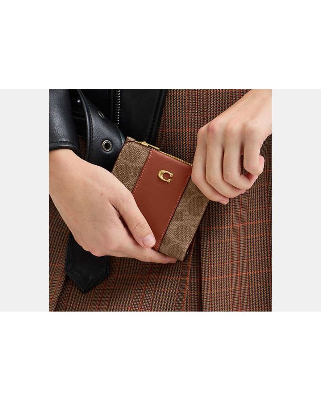 COACH White Essential Slim Billfold Wallet