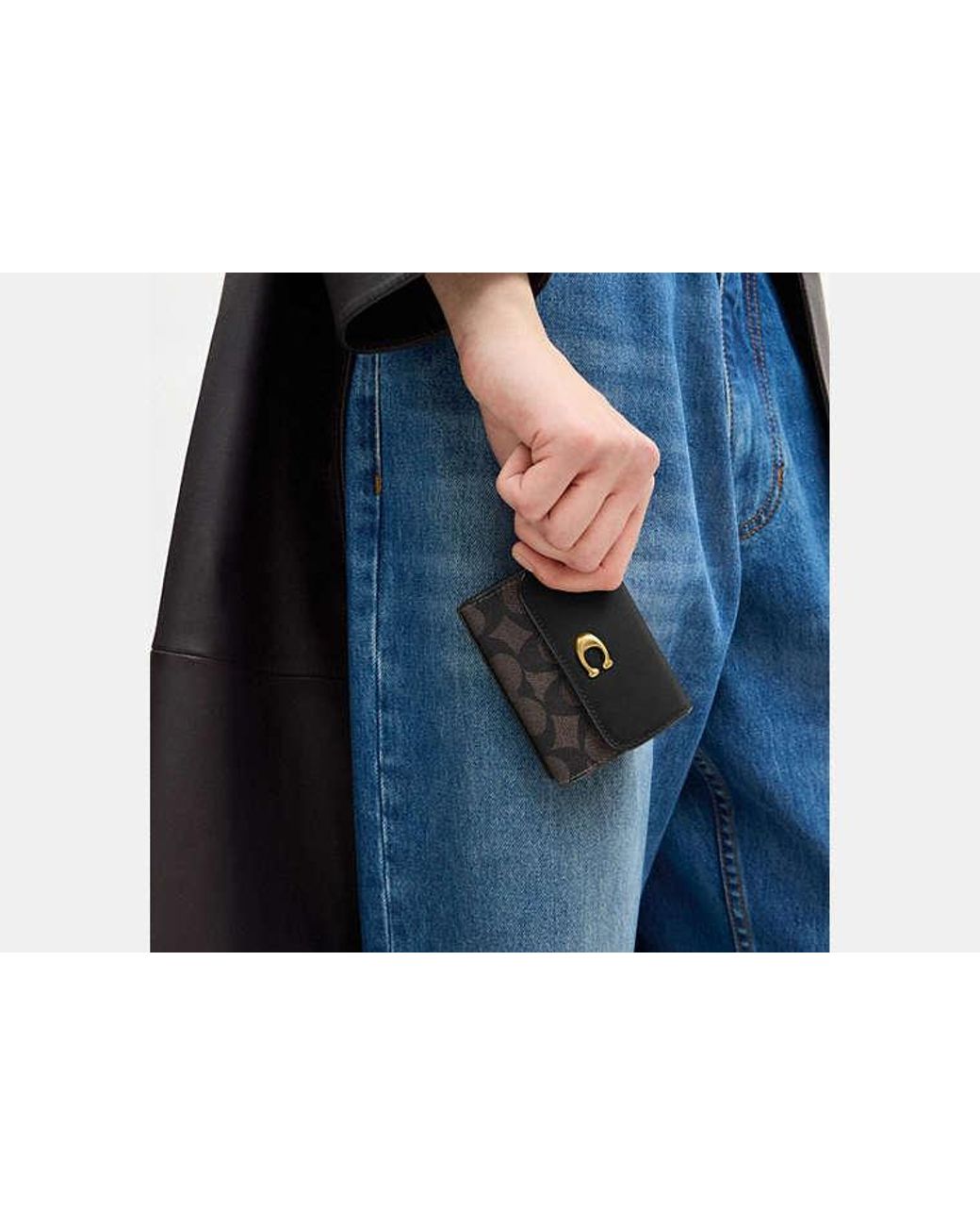 COACH Black Essential Card Holder Wallet