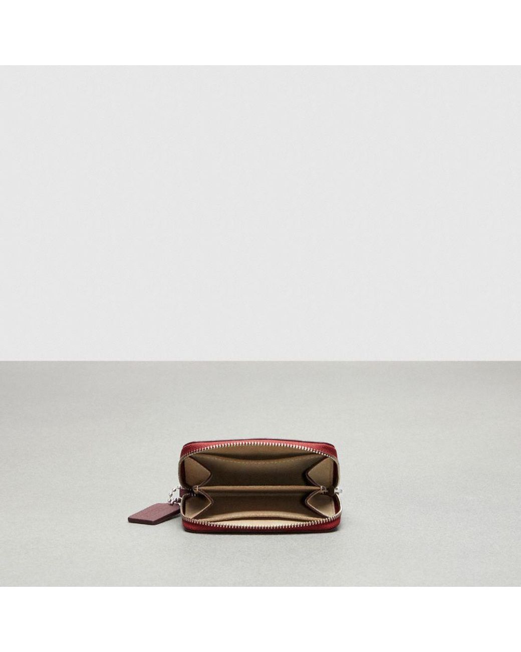 Burberry link detail hotsell leather ziparound wallet