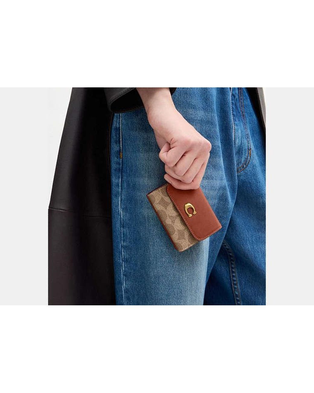 COACH Black Essential Card Holder Wallet