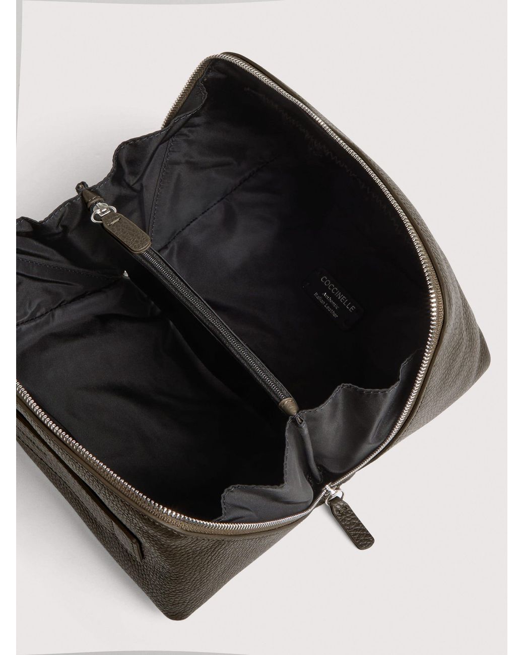 Coccinelle Natural Grained Leather Make-Up Bag Smart To Go Medium