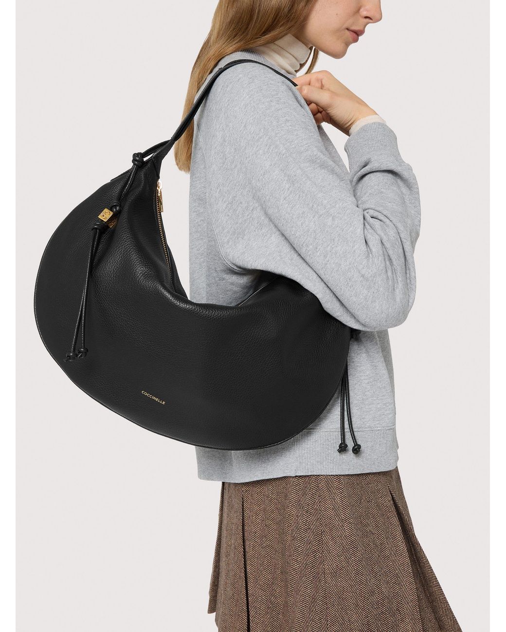 Coccinelle Black Grained Leather Shoulder Bag Thess Large
