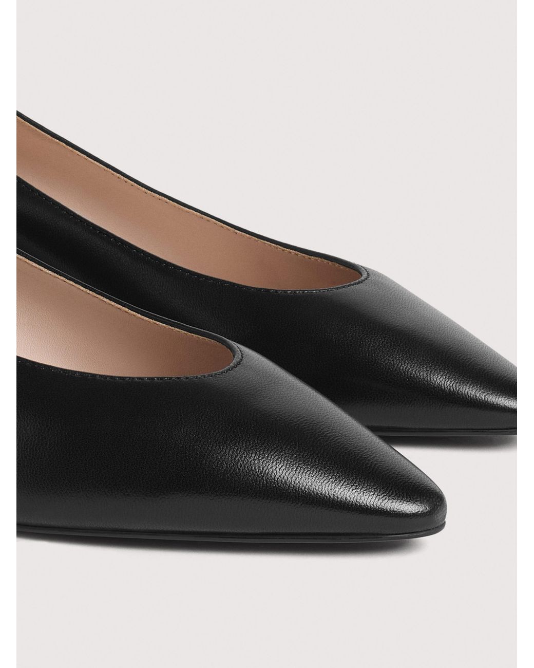 Coccinelle Black Smooth Leather Pumps C-Look