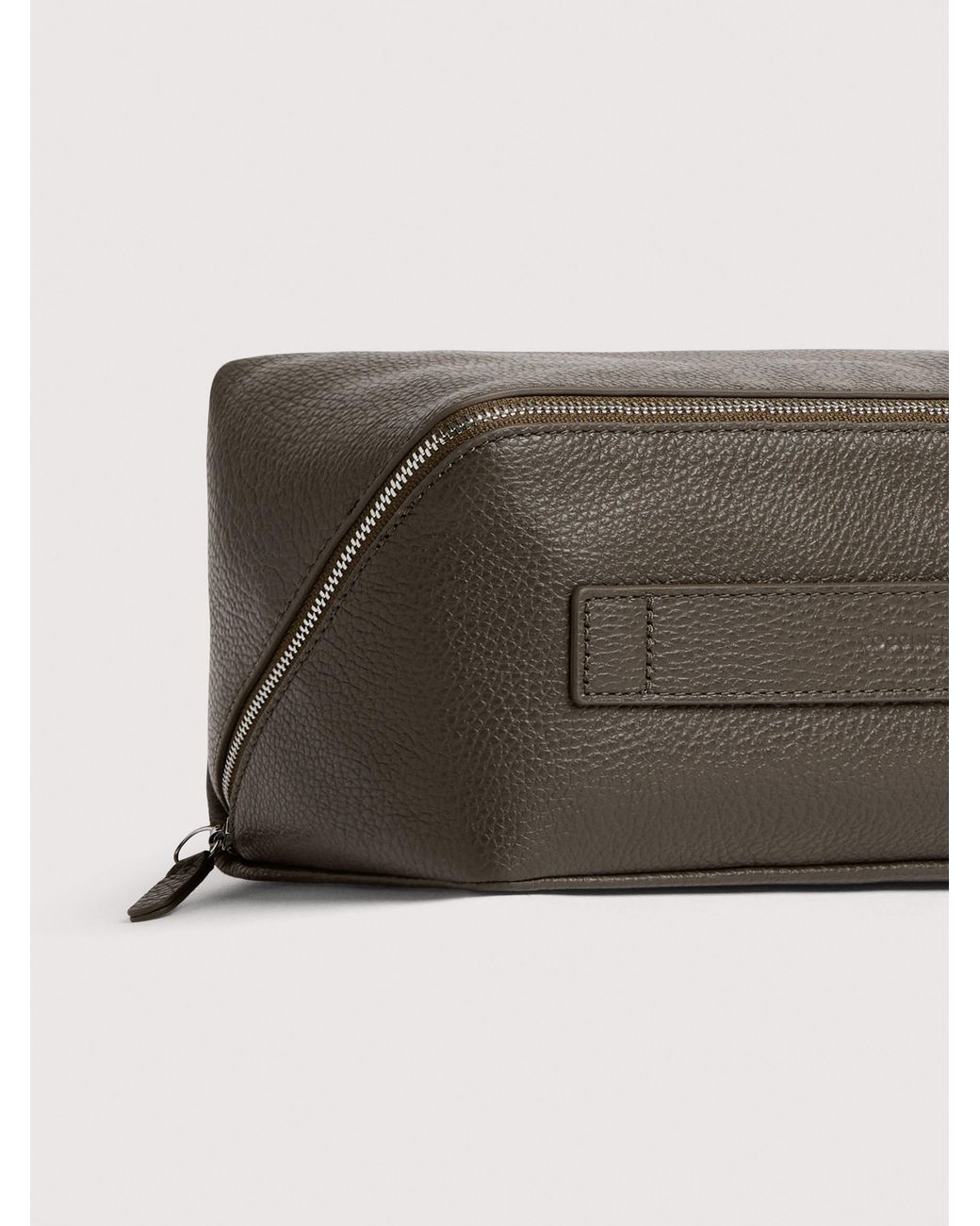 Coccinelle Natural Grained Leather Make-Up Bag Smart To Go Medium
