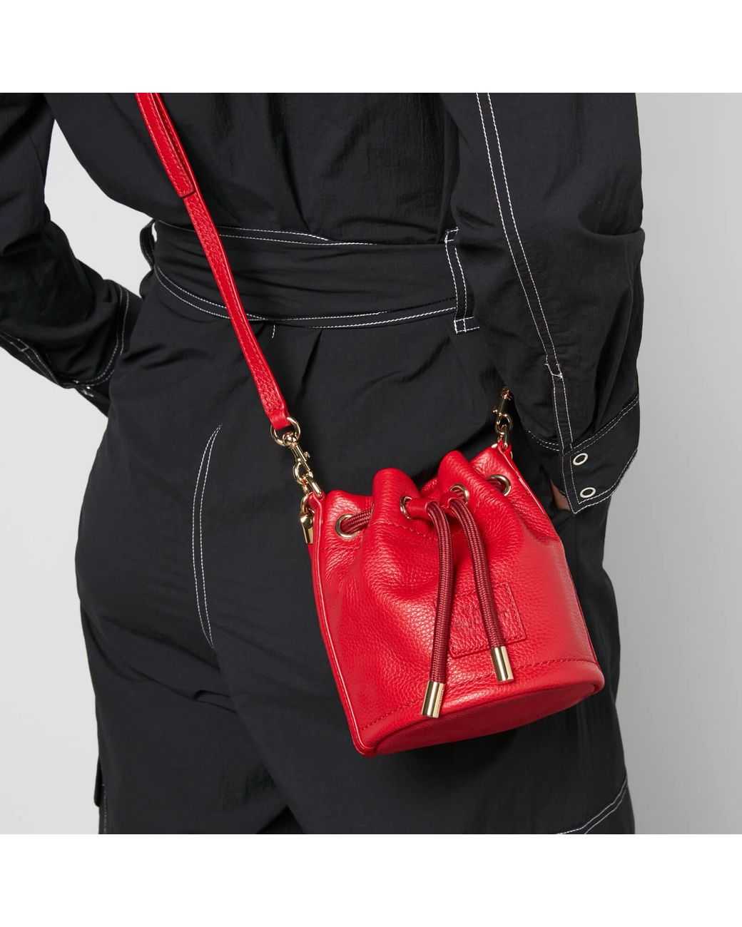 Marc Jacobs Women's The Leather Bucket Bag True Red