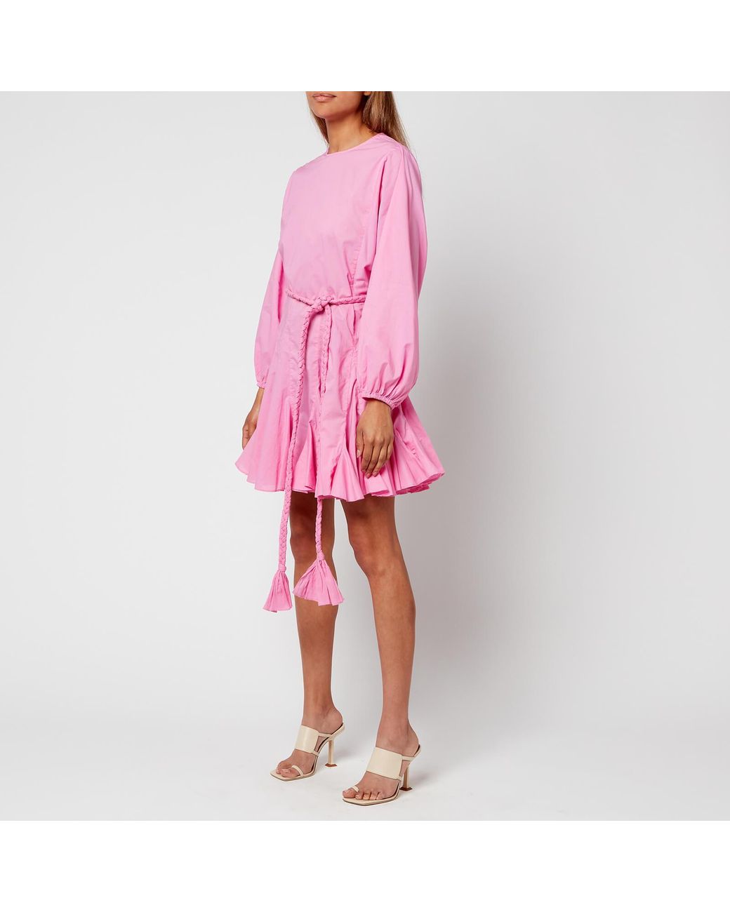 executive women's business attire