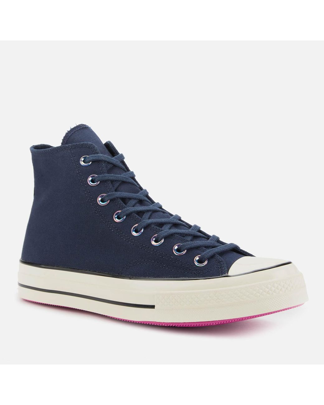 Converse heart cheap chuck trainer