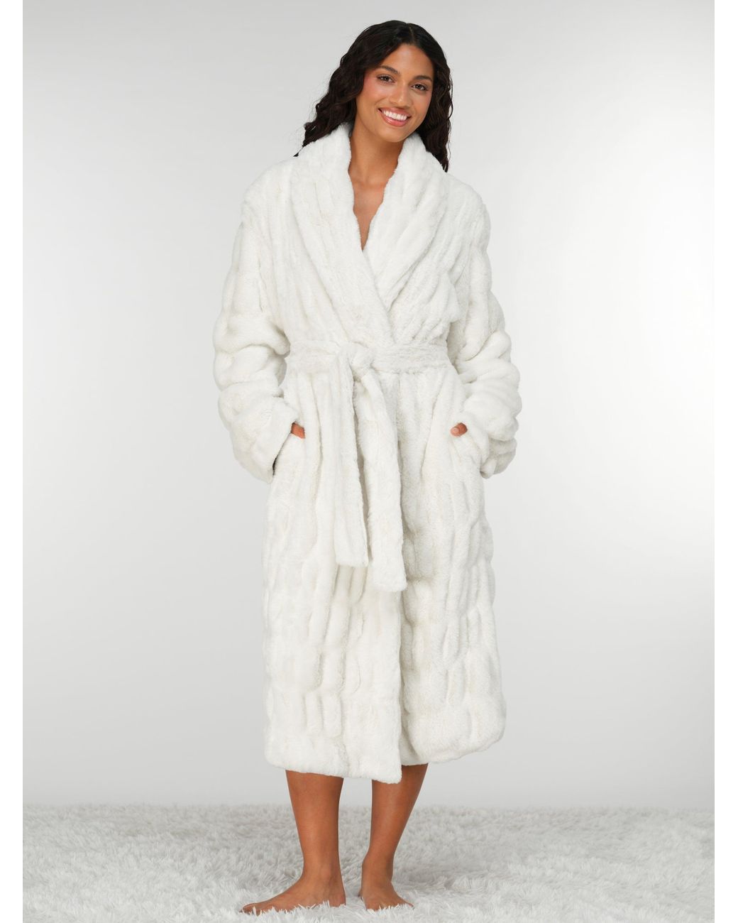 Comfrt White Dreamer Robe