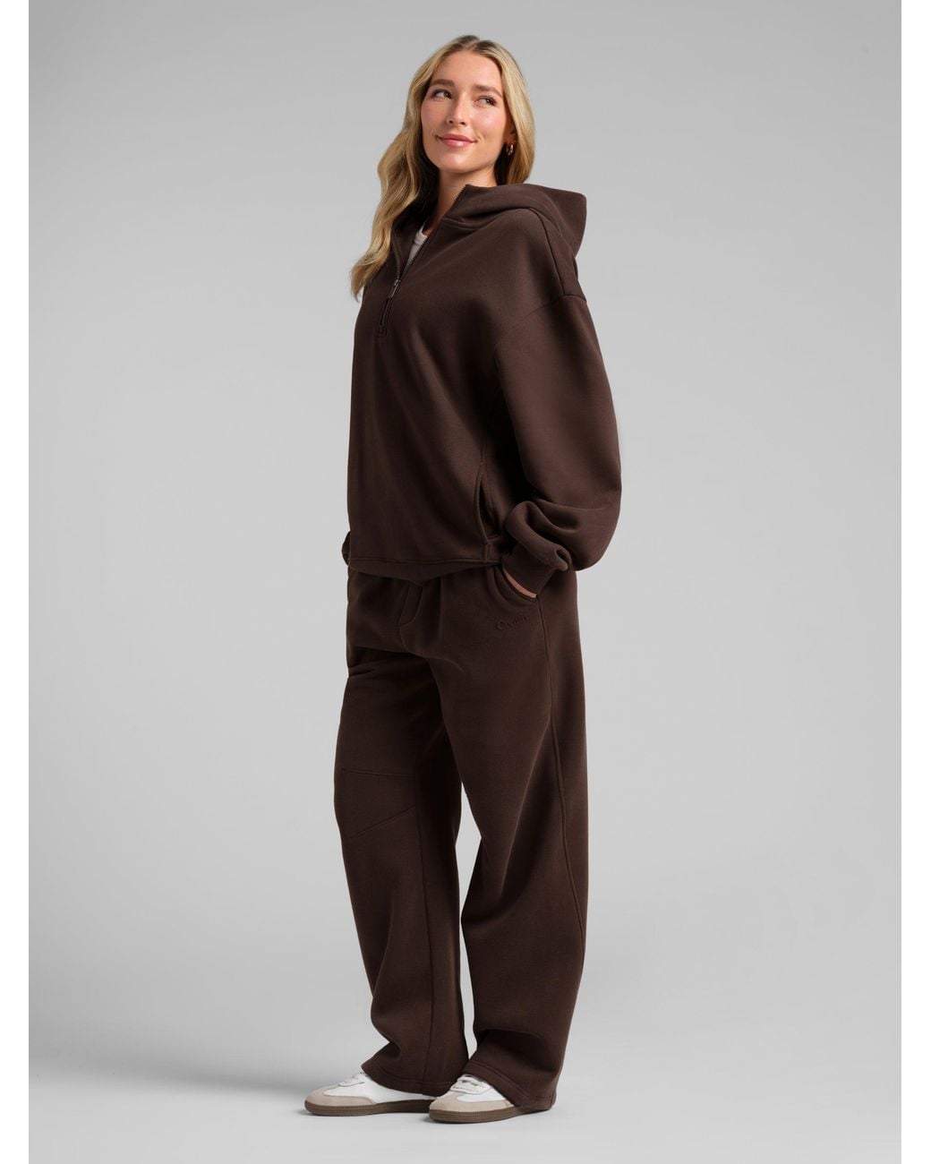 Comfrt Brown Basic Half Zip Hoodie – Mega