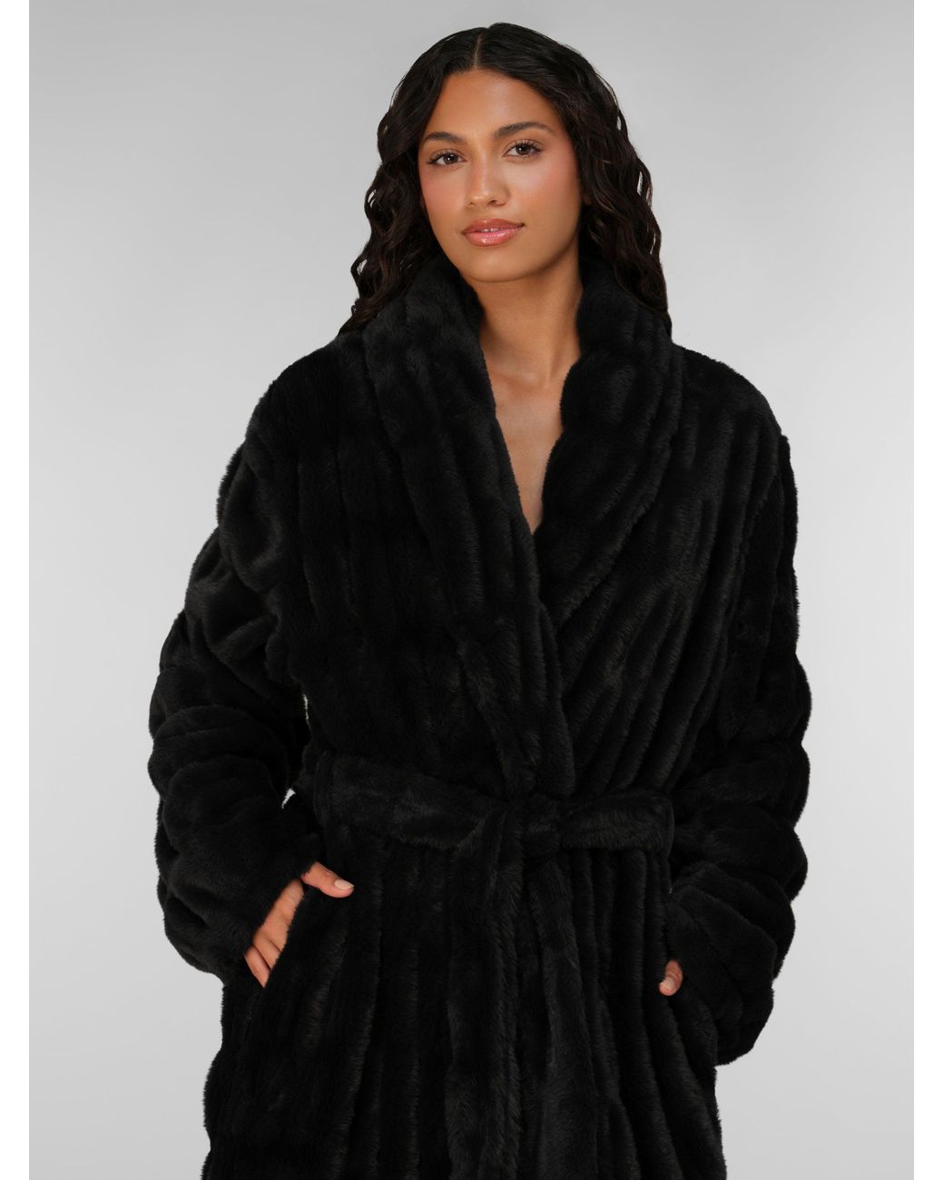 Comfrt Black Dreamer Robe