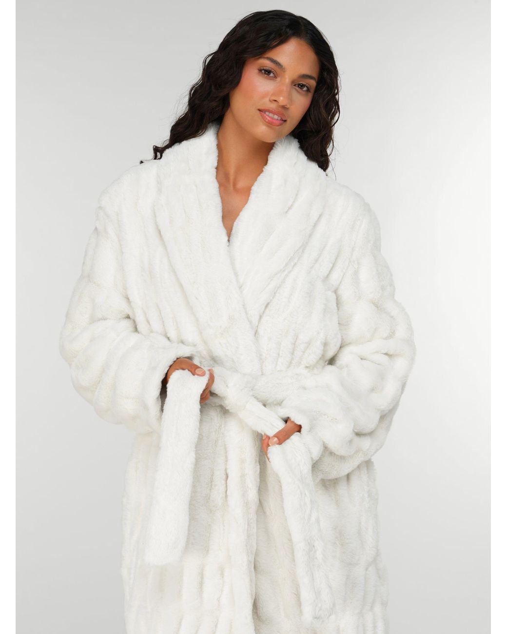 Comfrt White Dreamer Robe