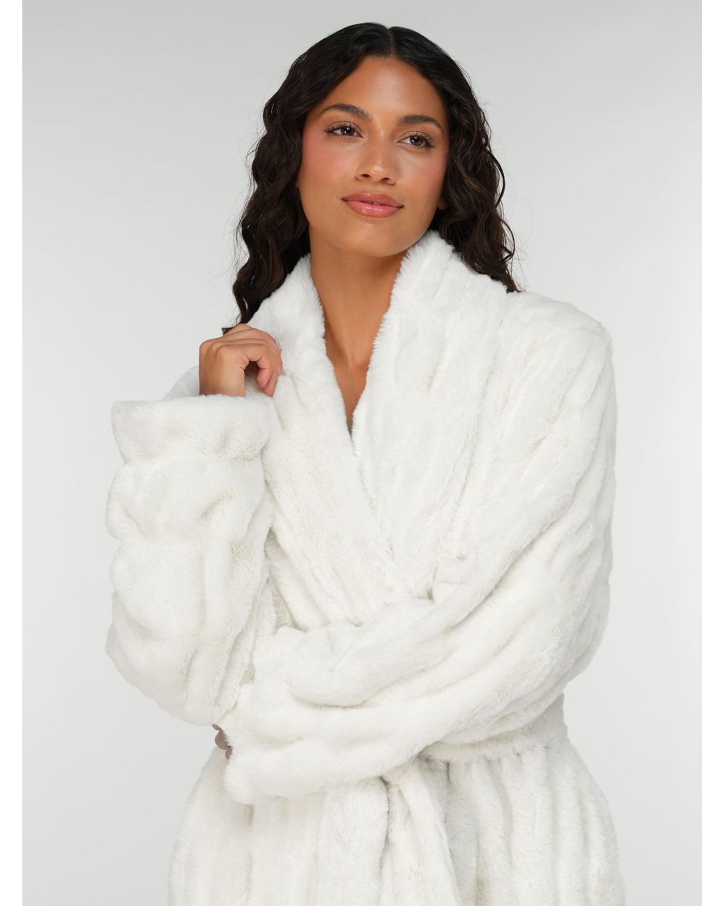 Comfrt White Dreamer Robe