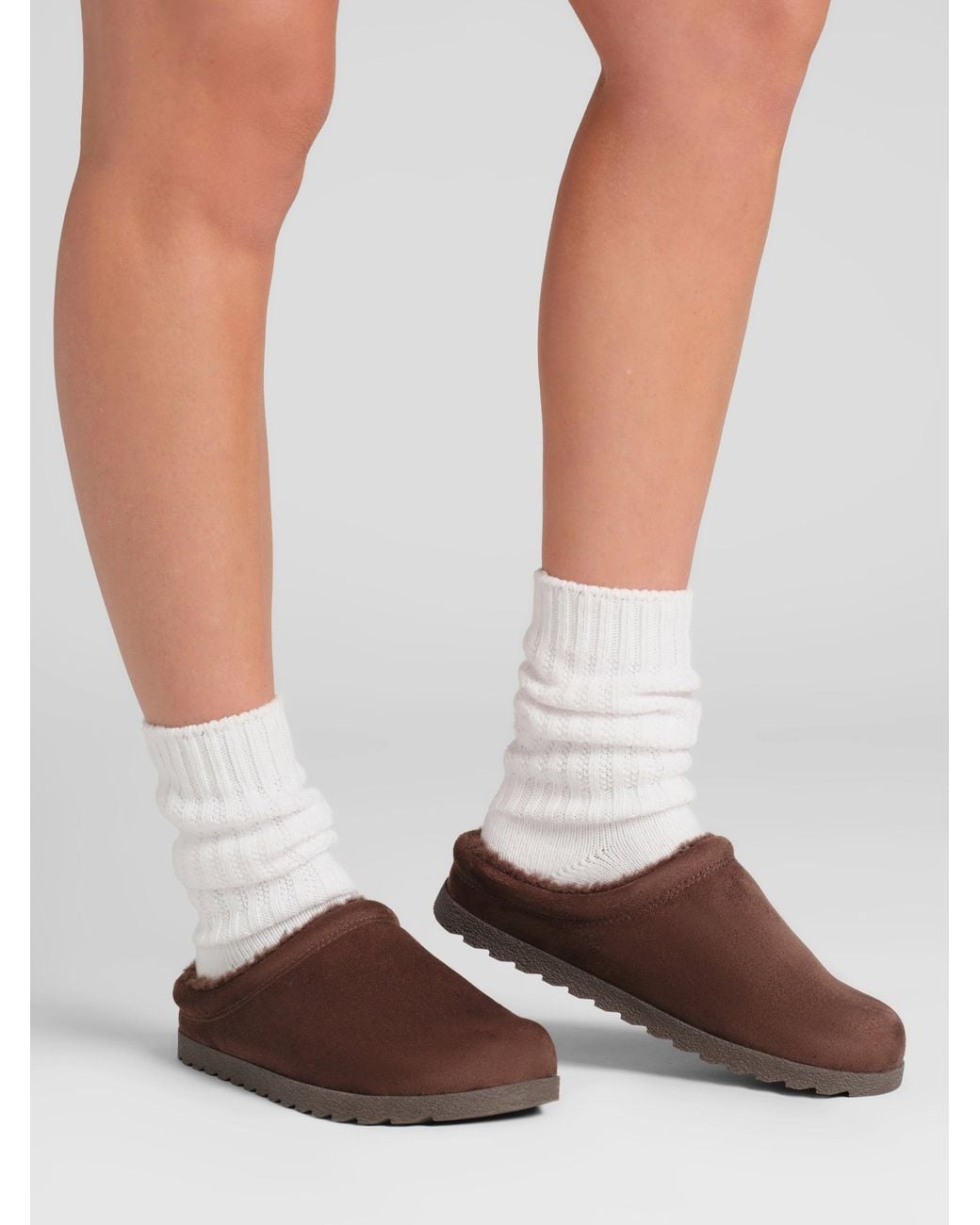 Comfrt White Weekend Slipper
