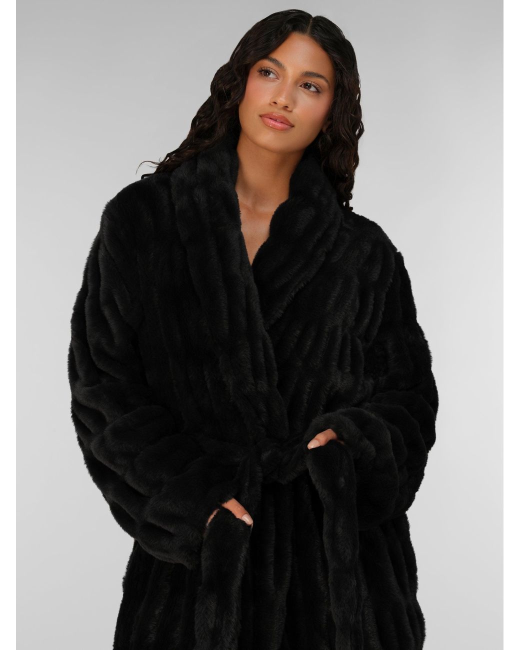 Comfrt Black Dreamer Robe