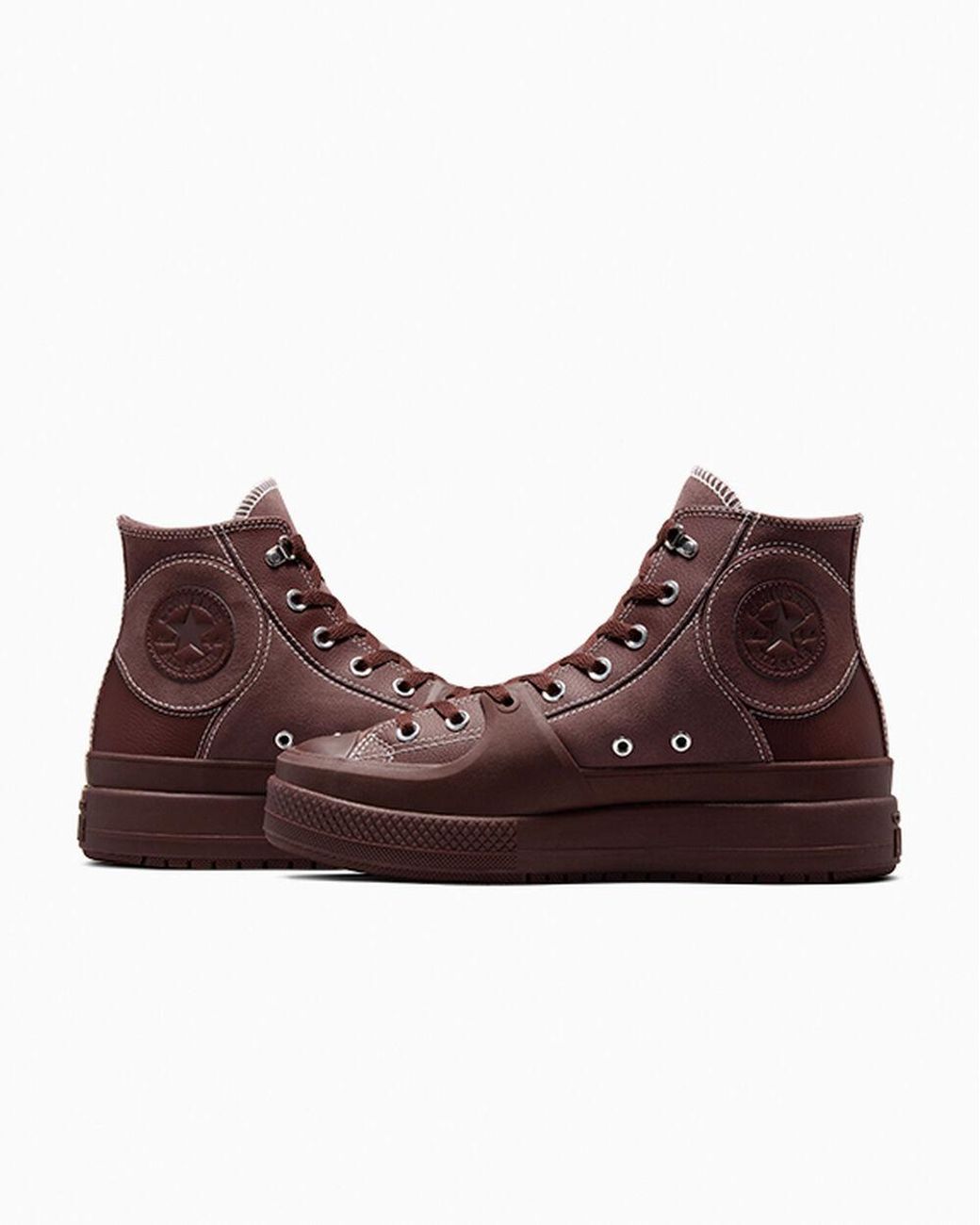 Brown leather 2024 chuck taylors